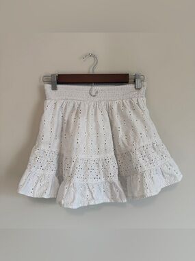AE White Eyelet Tiered Mini Skort XS Smocked High Waist Boho Skirt FESTIVAL Soft